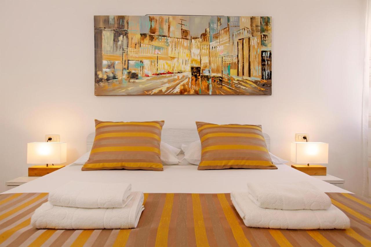 Modern 2-Bed Apt, Late Check In Available Split Eksteriør bilde
